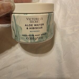 Victoria's Secret Coconut Milk & Rose Body Wash